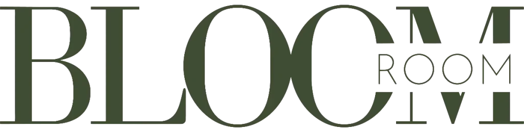Logo dello studio di pilates in verde scuro su sfondo bianco, tipografia serif elegante